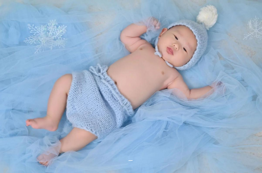 绍兴摸孕妇肚子沾喜气